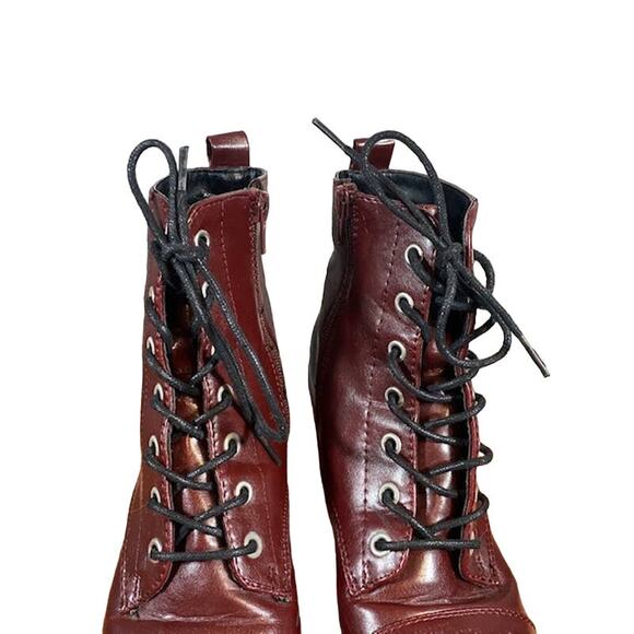 XOXO Chloee Burgundy Lace Up Star Detail Chucky Heeled Combat Boots Women SZ 6 - Picture 10 of 14